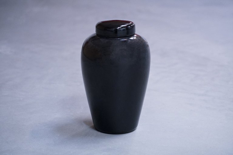 Duftker úr leir, svart